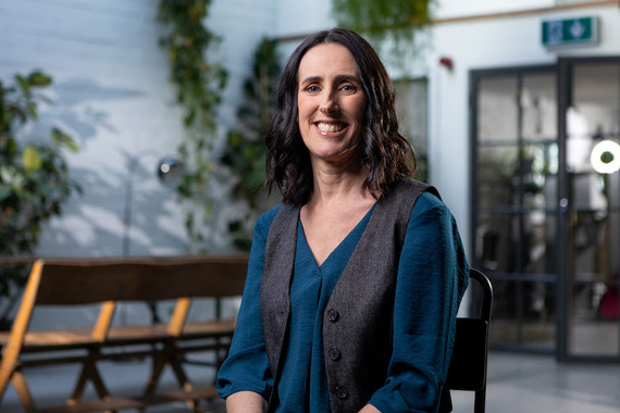 Dr. Cáit Verling. (TG4)