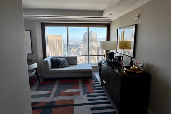 Suites at the Four Seasons, Embarcadero are worth taking a trip in themselves. Suites at the Four Seasons, Embarcadero are worth taking a trip in themselves.