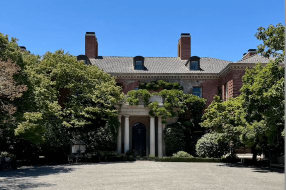 Filoli Historic House & World-Class Garden in San Mateo County is a must visit. Filoli Historic House & World-Class Garden in San Mateo County is a must visit.