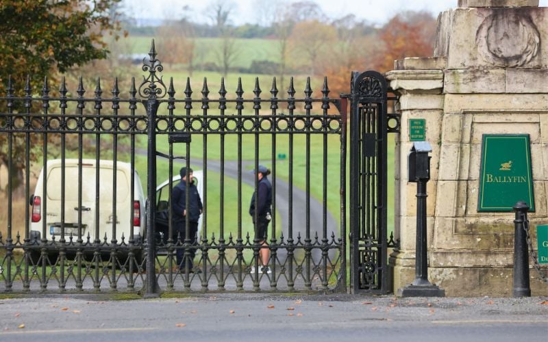 November 13, 2024: Security at the gate of Ballyfin Demesne in Co Laois the day after Henry McGowan killed his father John McGowan. (RollingNews.ie)