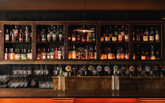 Russell's Seafood Bar, Doolin. Russell's Seafood Bar, Doolin.