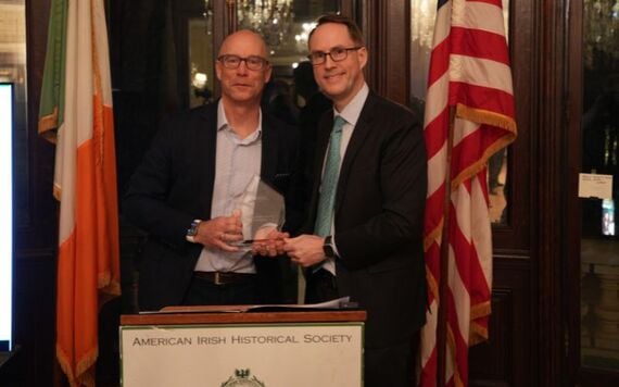 Sean Murray of Barclays US Consumer Bank, winner of the Banking Leader Award with the Chair of IrishCentral, Liam Lynch.