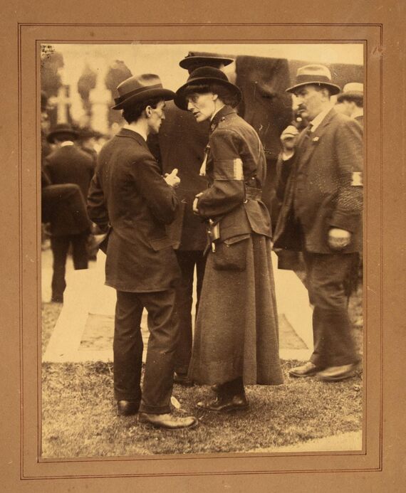 Countess Constance Markievicz. Vintage photograph, 1915. Courtesy of the Risings co-curators, Alan Klein and Alexander Neubauer.