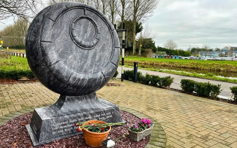 Fiona Pender memorial along Fiona's Way in Tullamore, Co Offaly. (RollingNews.ie) Fiona Pender memorial along Fiona's Way in Tullamore, Co Offaly. (RollingNews.ie)