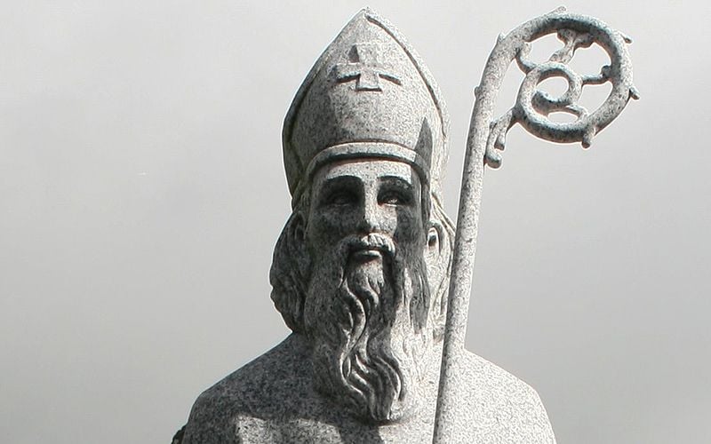St. Patrick's Statue in Aghagower, Co. Mayo. Photo: Andreas F. Borchert, Wikimedia Commons.