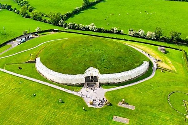 Newgrange (Getty)