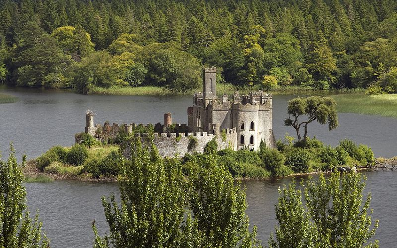 McDermott's Castle sale withdrawn by vulture fund