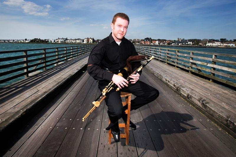Uilleann Pipe player Mark Redmon (RollingNews.ie)