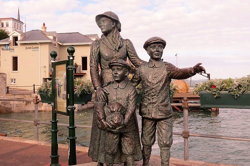 The statue of Annie Moore and her brothers in Cobh (Ireland's Content Pool)