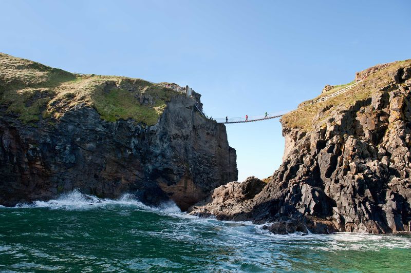 Carrick-a-rede rope bridge, County Antrim