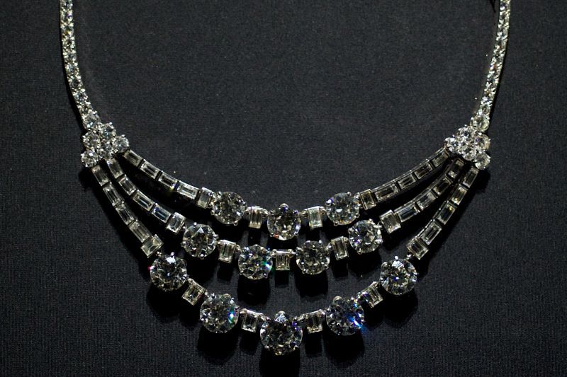 grace kelly cartier diamond necklace