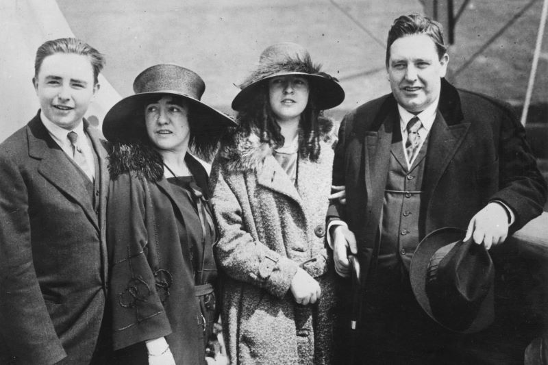 John McCormack pictured with his wife and children boarding a ship to Ireland. (Getty Images)