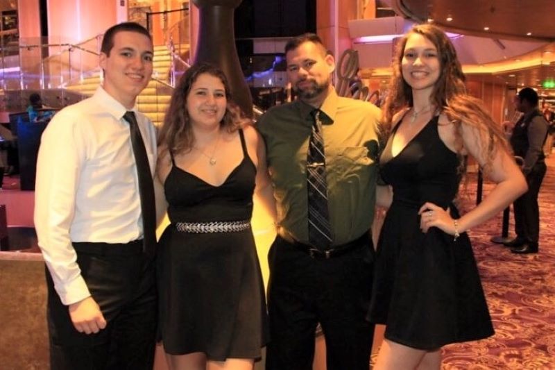 The late Keith Byrne and his three children. (GoFundMe)