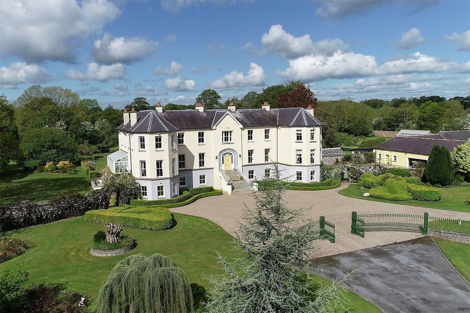 Lairakeen House (Sotheby's International Realty)
