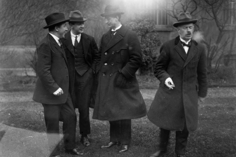 Harry Boland, Michael Collins, Eamon de Valera, and Eamon Duggan in February 1922 (Getty Images)