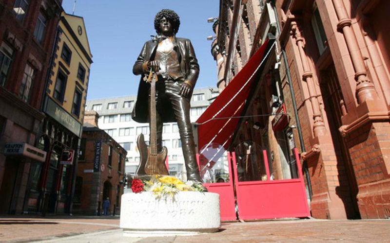 The Phil Lynott statue outside Bruxelles. Image: RollingNews.ie