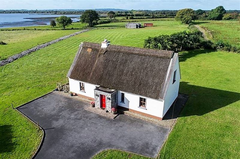Portnahinch, Lanesboro, Co Roscommon (MyHome.ie)