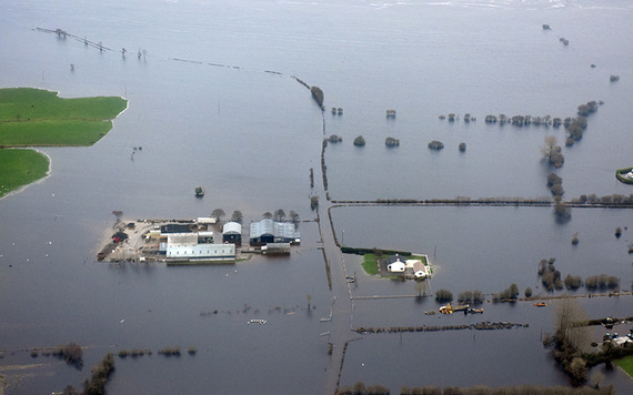 Aerial Images captured by Air Corps personnel of the areas in Galway affected by flooding during 2015. (RollingNews,ie)