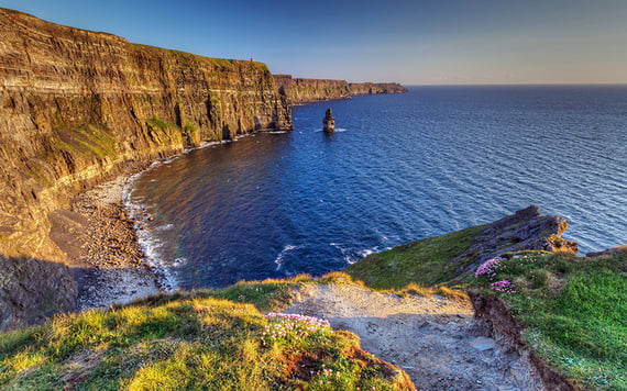 The Cliffs of Moher, i County Clare.