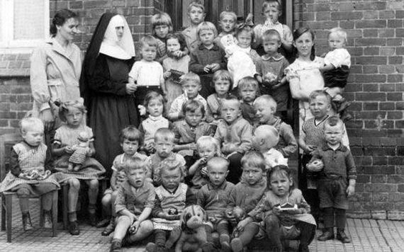 Bodies of 'hundreds' of children buried in mass grave Resized_MI_Angels_of_Tuam_babies_mother_baby_nun_France24_YouTube_still