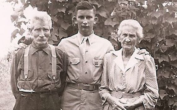 Mike's uncle Dick Lancor with Mike's great grandparents Richard Laide and Jenny Kennedy. If you know who your ancestors were in family photos, then make sure you write their names on the back of the photo!