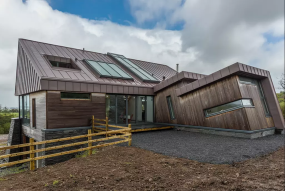 Stunning lake view eco house in County Galway