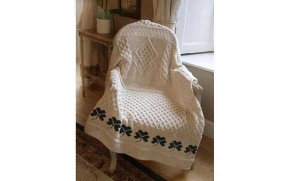 Large Merino Shamrock Throw