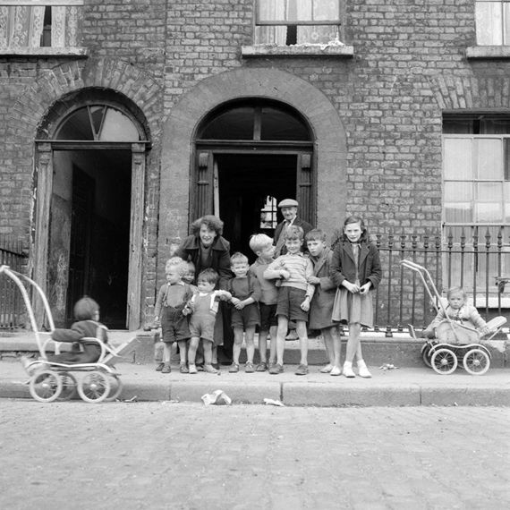 Adults and 10 children in Dublin (Bock-Schroeder Foundation)