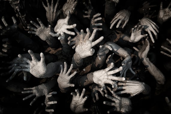 What does it mean to see dead people in your dreams?