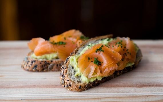 Guinness food pairings: Smoked salmon.